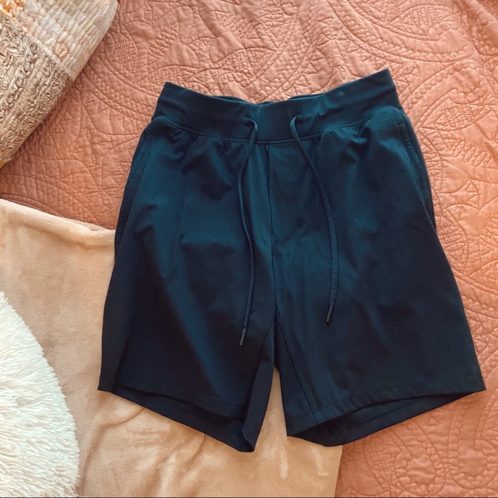 mens lululemon shorts